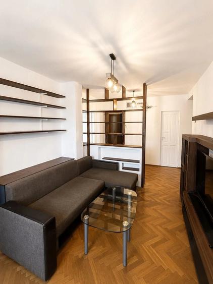Apartament cu 3 camere decomandat în Vest