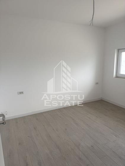Duplex cu 4 camere cu Canalizare în Giarmata