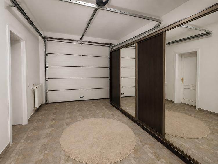Vila spatioasa de vanzare 7 camere cu gradina amenajata si terasa spectaculoasa - 24