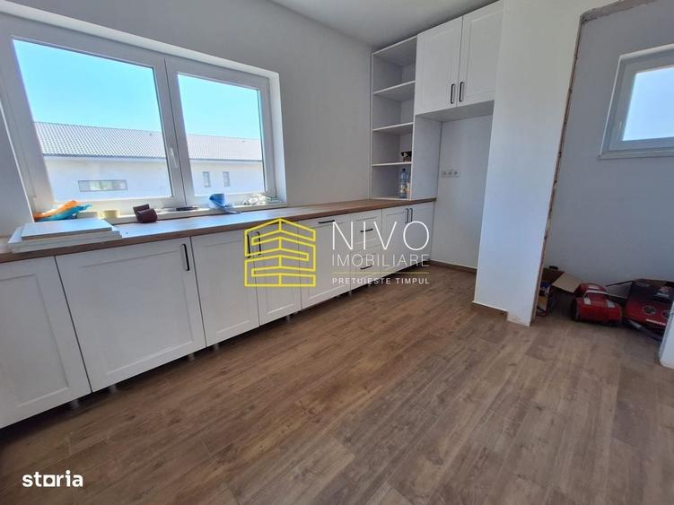 Casă cu 4 camere cu Teren 350 Mp în Livezeni
