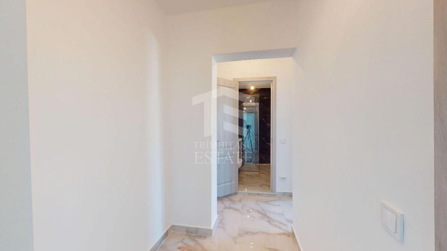 Apartament cu 3 camere decomandat în Drumul Taberei