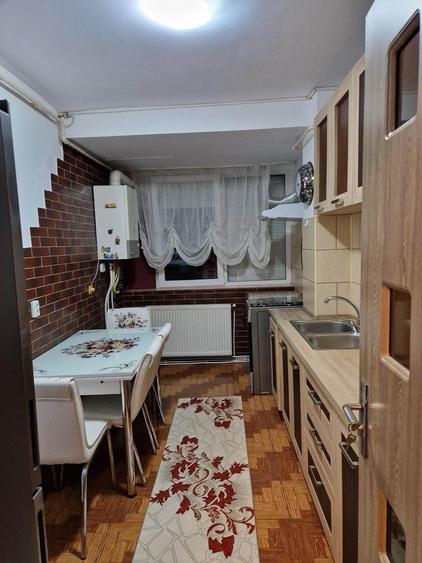 Apartament cu 2 camere decomandat în Exterior Vest