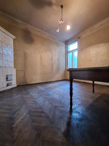 Casă cu 3 camere cu Teren 58 Mp în Gara de Nord