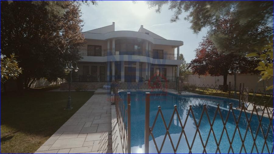 Casă individuală cu 6 camere cu Piscina în Voluntari