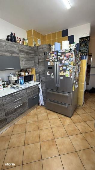 Apartament cu 4 camere decomandat, mobilat în Crângași
