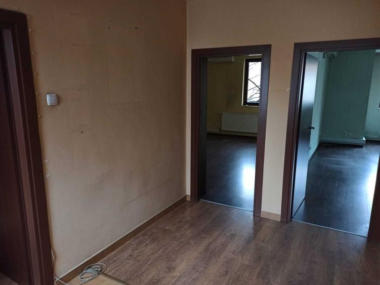 Inchiriere apartament central 2 camere in casa - 1