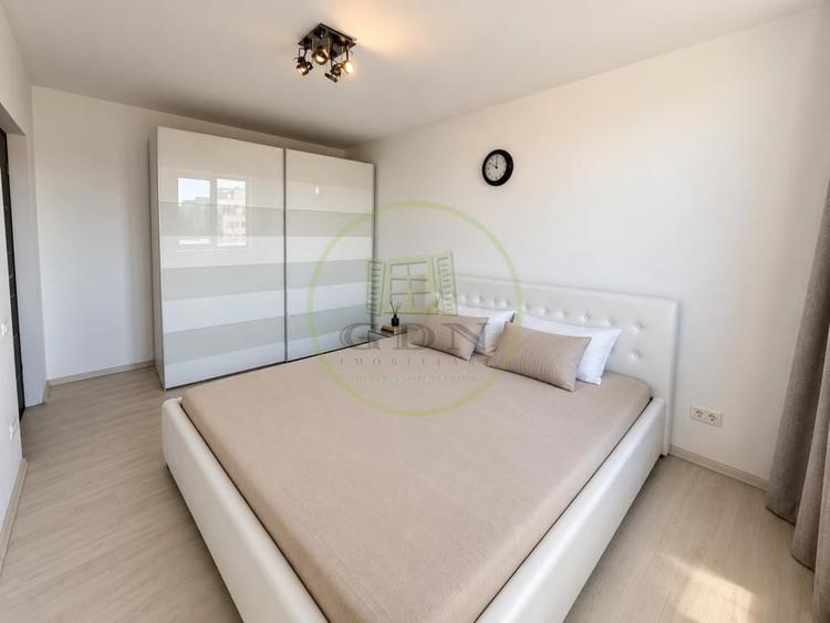 Apartament cu 3 camere semidecomandat, mobilat în Drumul Taberei