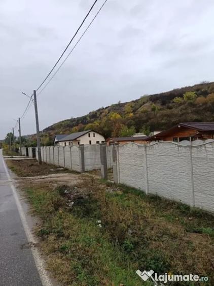 Casă cu 4 camere cu Teren 355 Mp în Podari