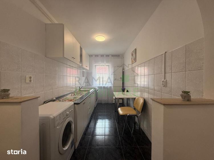 Apartament cu 2 camere decomandat în Răcădău
