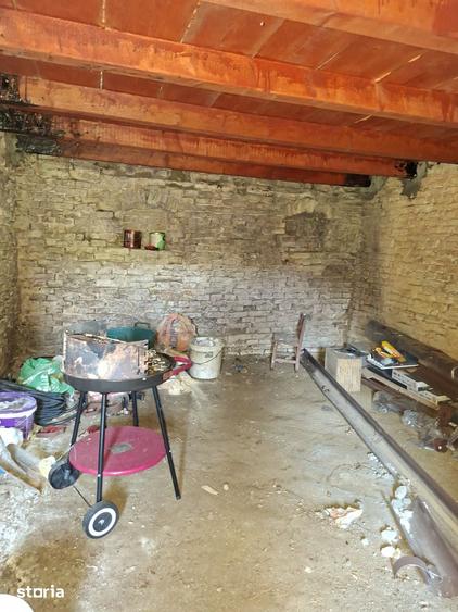 Casă cu 3 camere cu Teren 3000 Mp în Vârvor