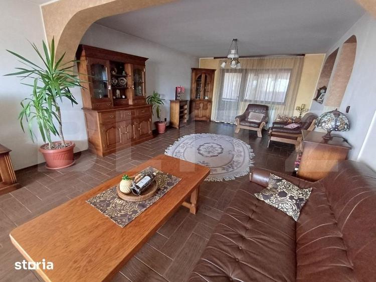 Casă cu 5 camere cu Teren 400 Mp în Obcini