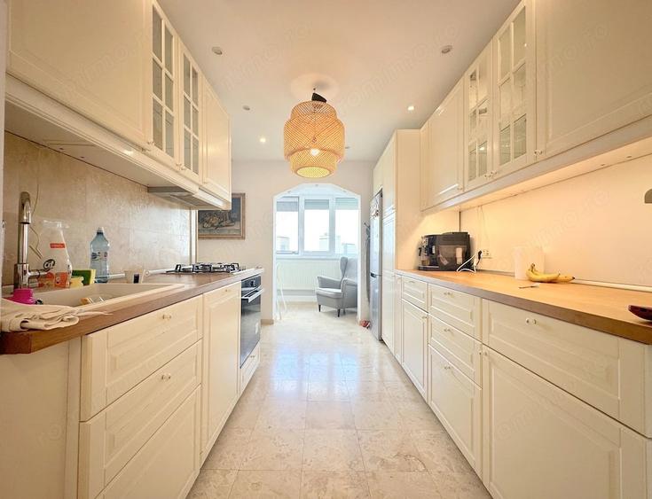 Apartament cu 3 camere decomandat în Ultracentral