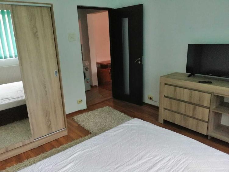 Garsonieră decomandată în Central