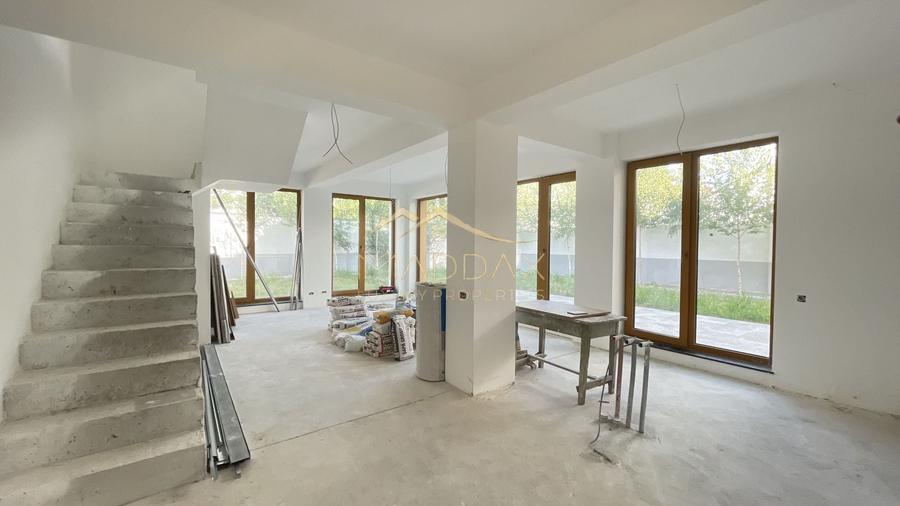 Apartament cu 3 camere decomandat în Domenii