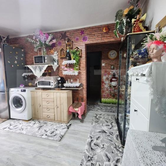 Apartament cu 2 camere decomandat, mobilat în Lipovei