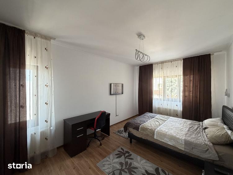 Casă cu 5 camere cu Teren 355 Mp în Central