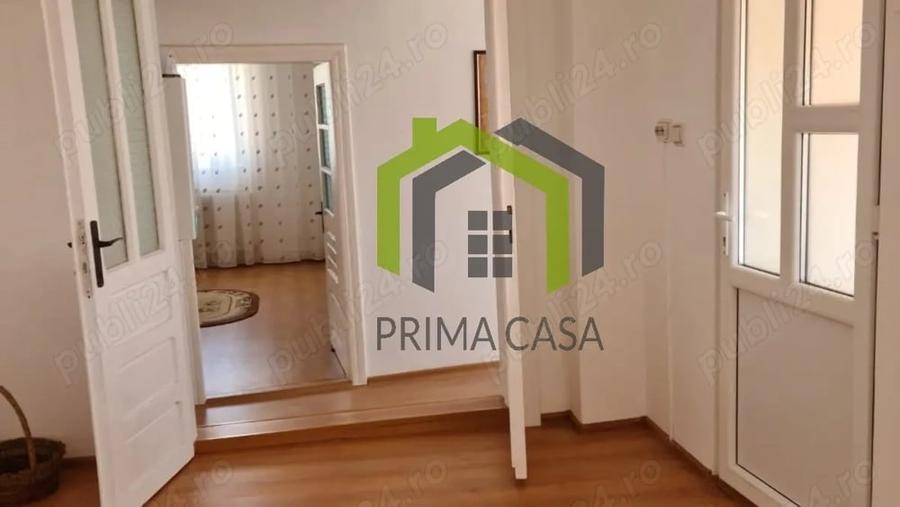 Casă cu 6 camere cu Teren 370 Mp în Central