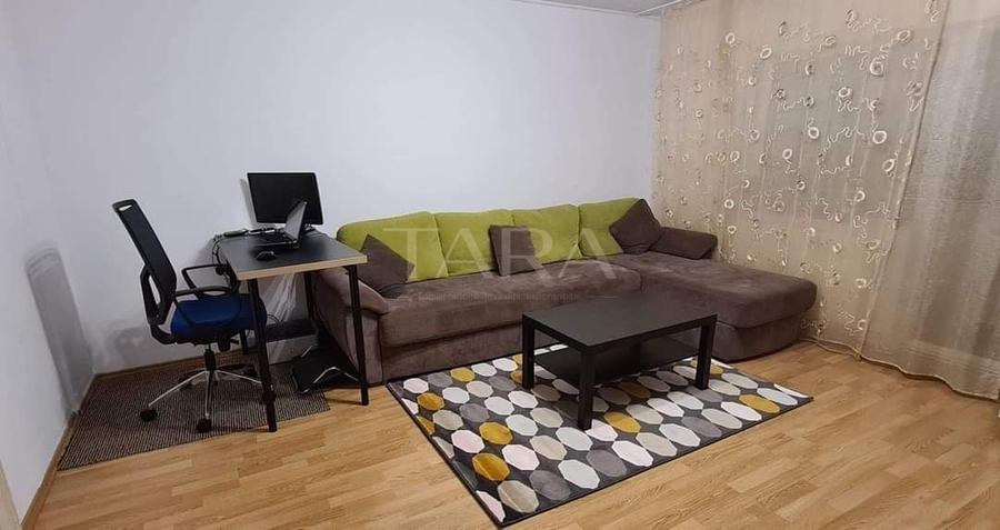 Apartament cu 3 camere decomandat, mobilat în Zorilor