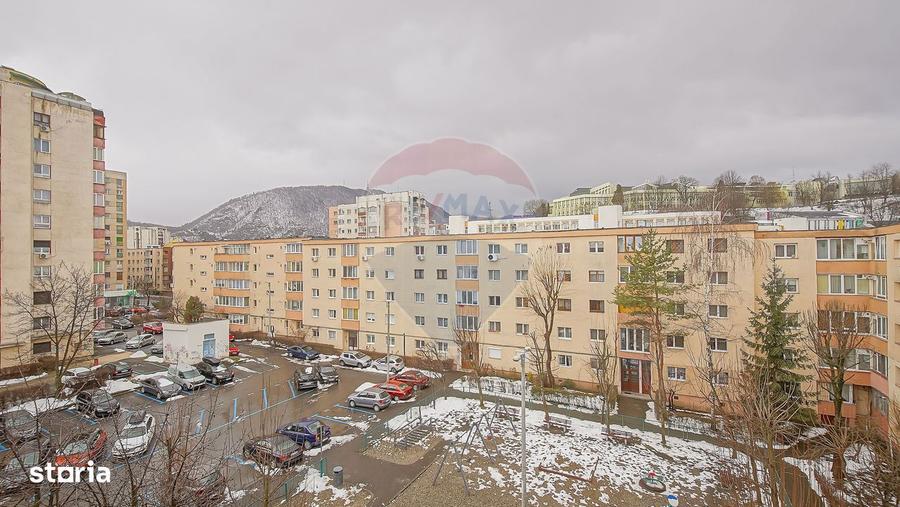 Apartament cu 3 camere semidecomandat în Bartolomeu — fotografia 3