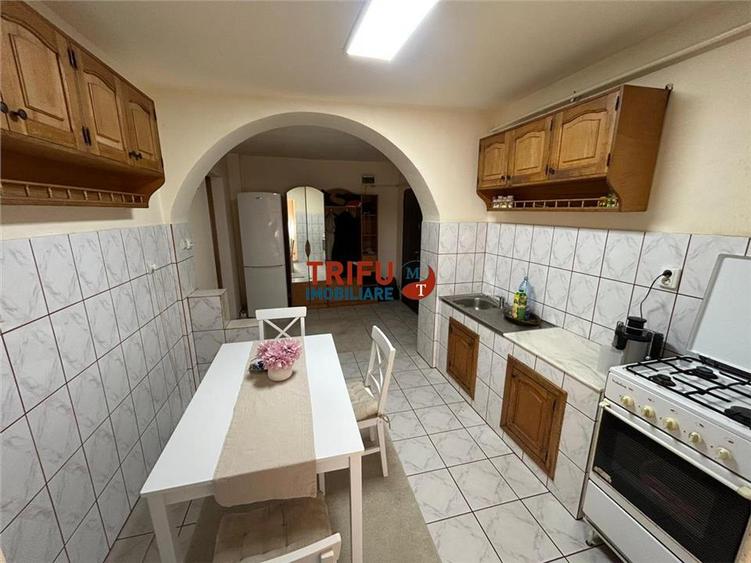 Apartament cu 2 camere decomandat, mobilat în Ampoi 1