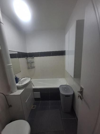 Garsonieră decomandată în Tineretului