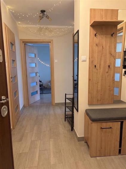Apartament cu 3 camere decomandat, mobilat în Astra