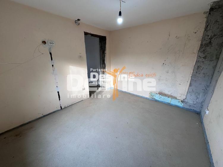 Duplex cu 3 camere cu Canalizare în Central