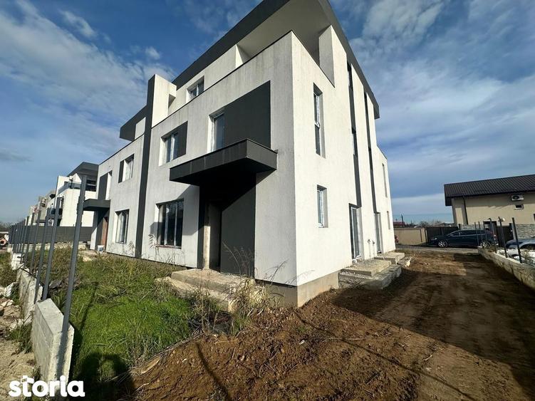 Casă cu 4 camere cu Teren 130 Mp în Central
