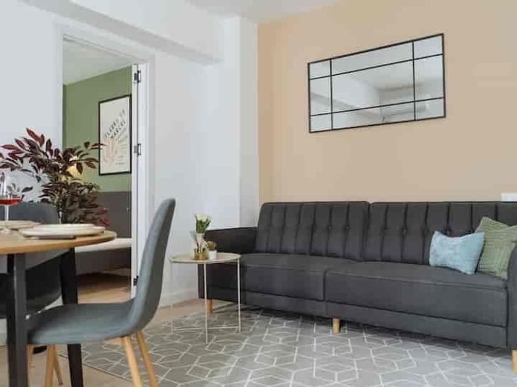 Apartament 2 camere / Blocul Dalles /Afacere la cheie !! 2 camere - 7