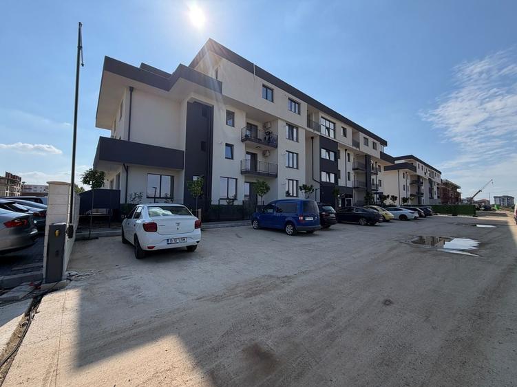 AP. 2 CAMERE- PARCARE, CURTE PROPRIE, CENTRALA, BUCATARIE INCHISA - 11