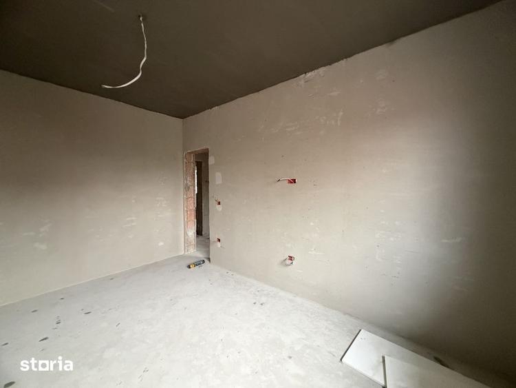 Casă cu 4 camere cu Teren 313 Mp în Central