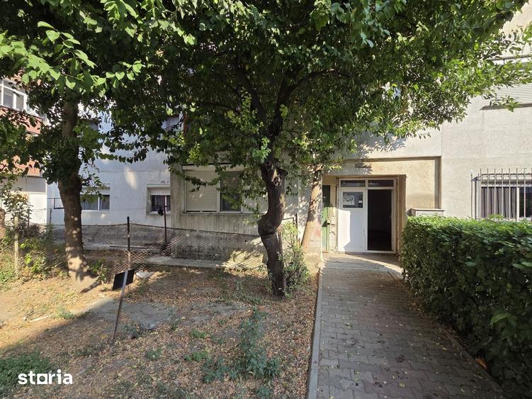 Apartament cu 4 camere decomandat în Ultracentral