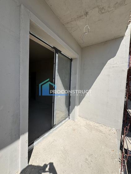 Apartament cu 2 camere decomandat în Giroc