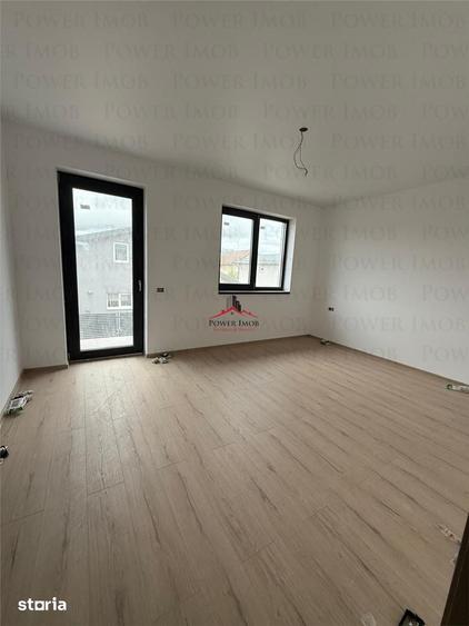 Casă cu 4 camere cu Teren 250 Mp în Tărlungeni