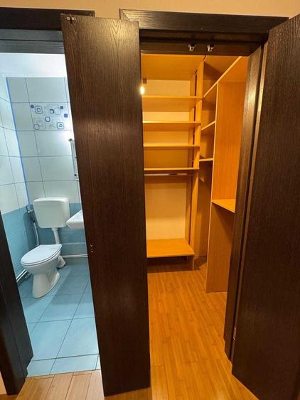 Apartament cu 3 camere decomandat în Vitan