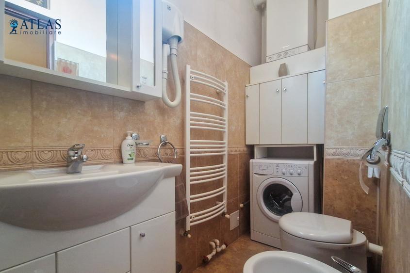 Apartament cu 2 camere decomandat în Centrul Istoric