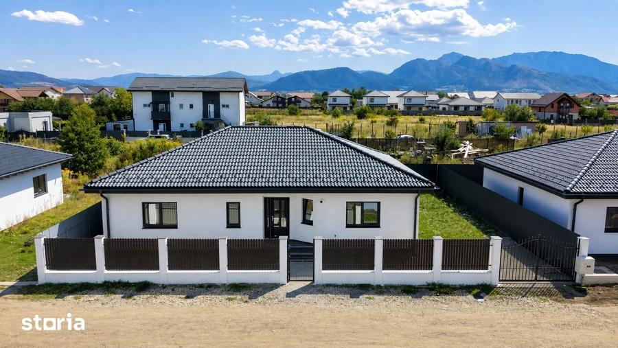 Casă cu 4 camere cu Teren 400 Mp în Tărlungeni