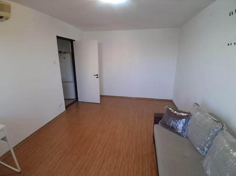 Apartament cu 2 camere decomandat în Militari