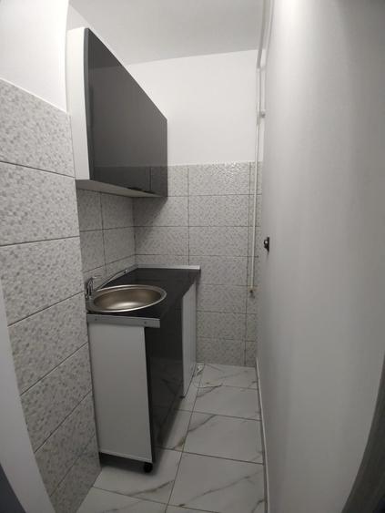 Vand Garsoniera bloc I1 - 2
