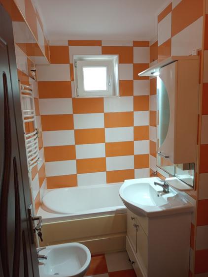 Apartament cu 2 camere decomandat în Exterior Vest