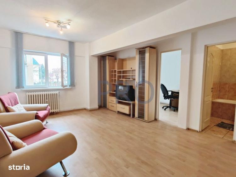 Apartament cu 4 camere în Est