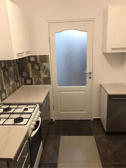 Apartament cu 3 camere semidecomandat, mobilat în Alexandru Obregia