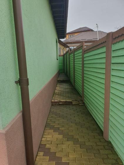 Casă cu 4 camere în Dobromir