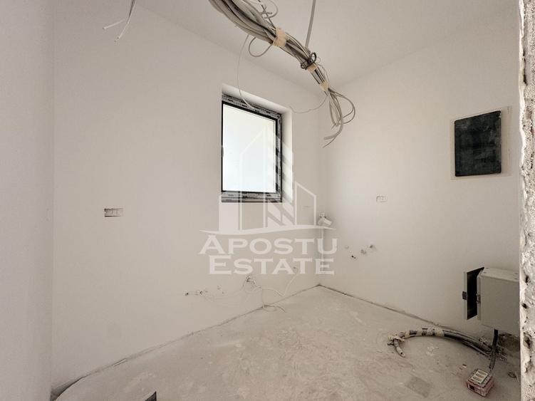 Duplex cu 6 camere cu Canalizare în Chișoda