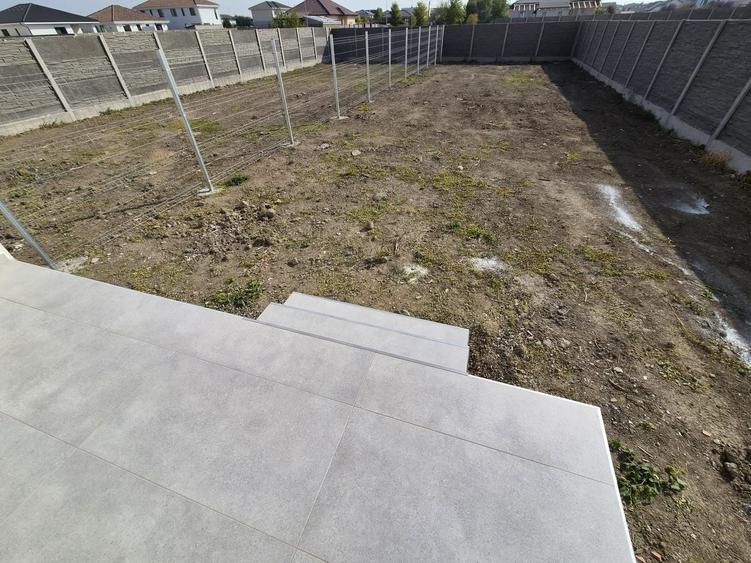 Duplex cu 3 camere cu Canalizare în Moșnița Nouă