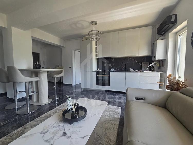 Apartament cu 3 camere decomandat în Turnișor