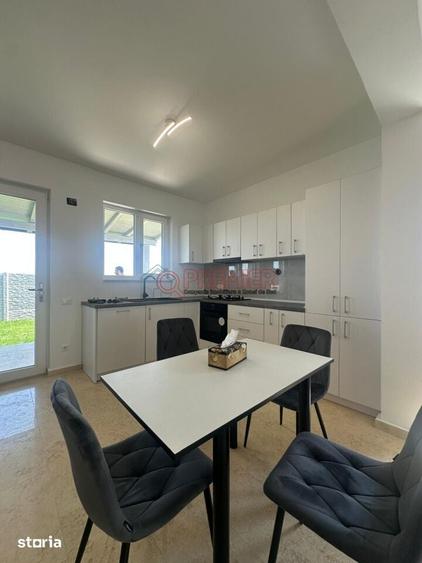 Casă cu 4 camere cu Teren 324 Mp în Vidra