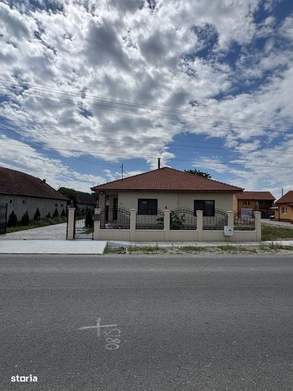 Casa cu 3 dormitoare, Living , Bucatarie, Dining, Caraseu, 15 Km de Sa - 9