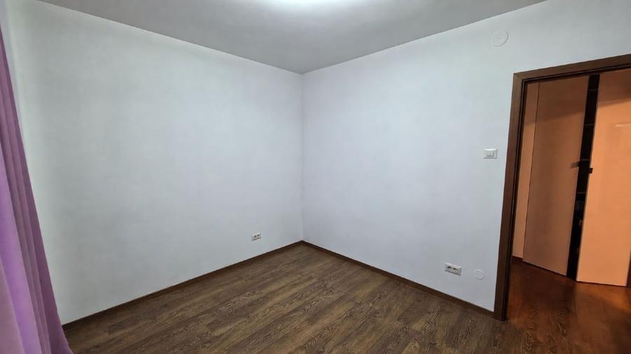 Apartament cu 3 camere semidecomandat, mobilat în Gorjului