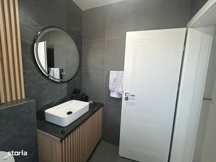 Casă cu 4 camere cu Teren 367 Mp în Malu Mare